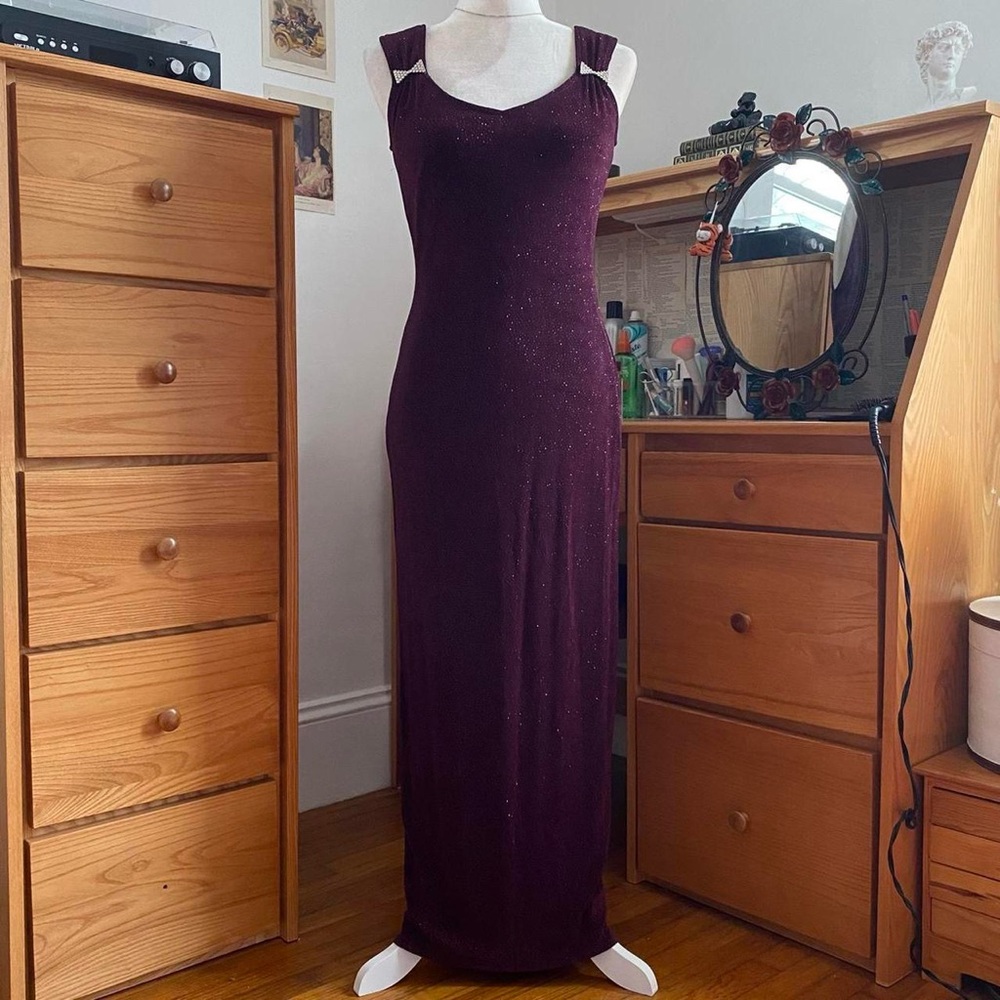 Shimmer Maxi Vintage Burgundy Formal Dress
